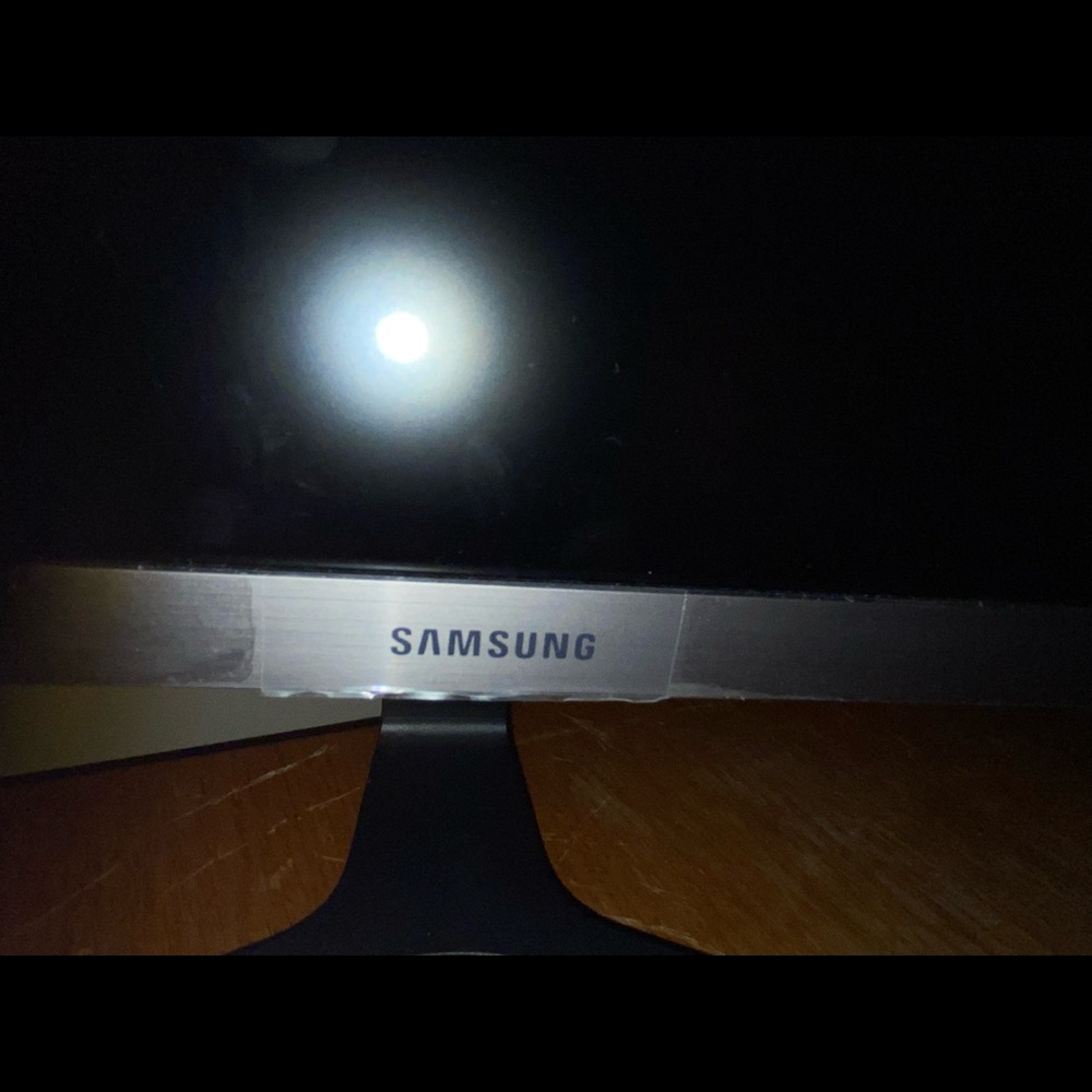 Samsung Monitor - Picture 3 of 5